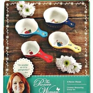Pioneer Woman 4 Piece Ceramic Measuring Scoops